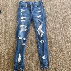 American eagle ripped skinny jeans high rise